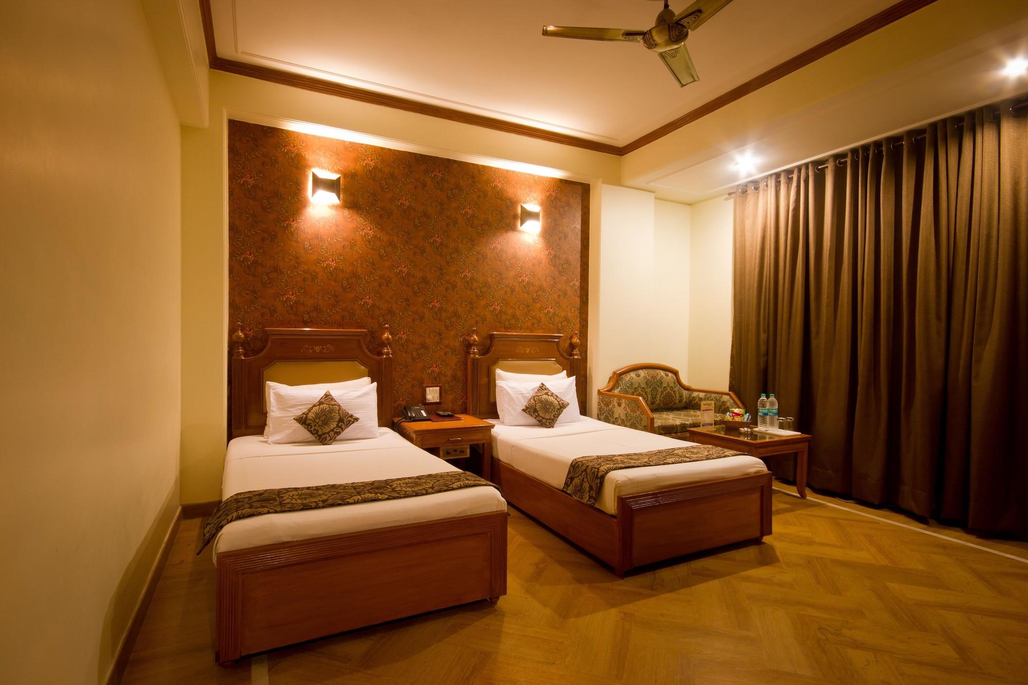Hotel Sunstar Grand Делі Екстер'єр фото