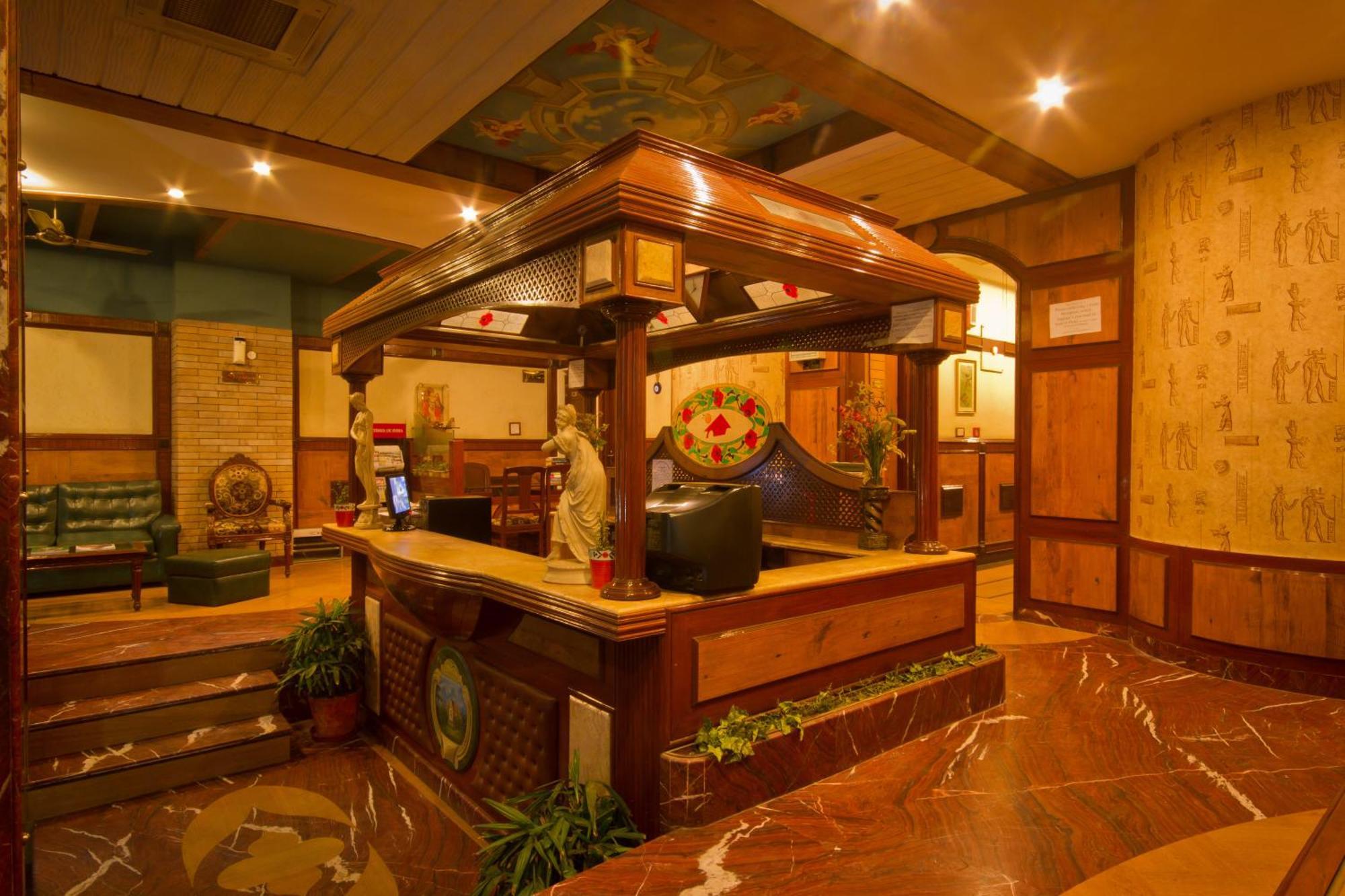 Hotel Sunstar Grand Делі Екстер'єр фото