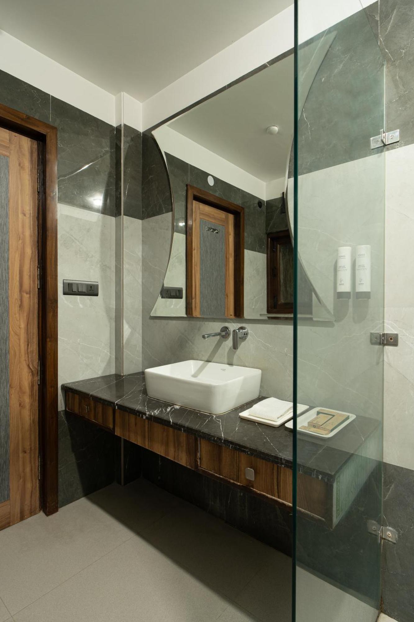 Hotel Sunstar Grand Делі Екстер'єр фото